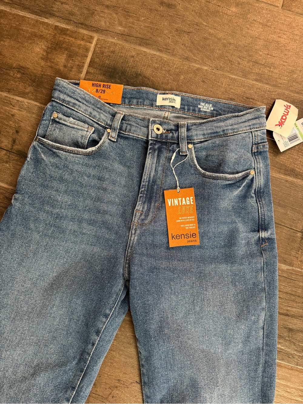 Kensie Women's High-Rise Straight Leg Jeans - Light Blue Wash